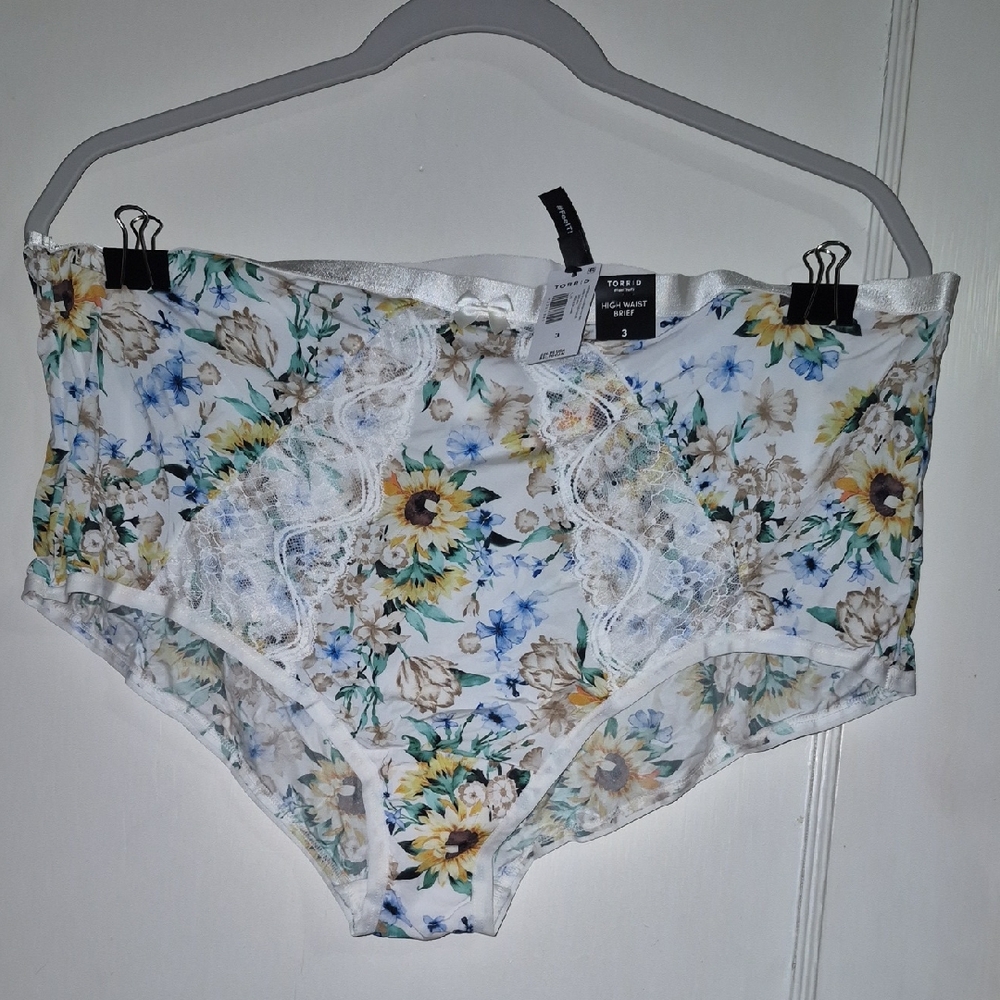 Torrid Floral Lace Panties - White and Blue